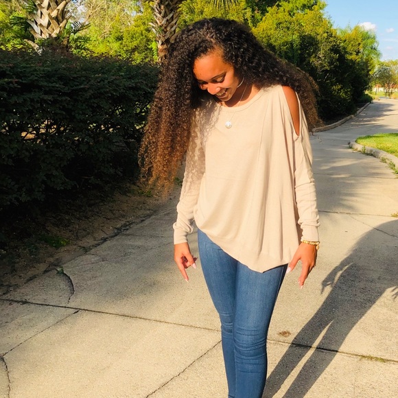 Almond asymmetrical hem seamed light weight top - Picture 6 of 6